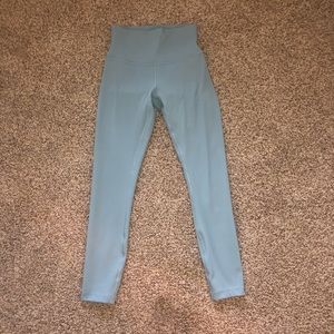 Lululemon 7/8 wunder under size 2 in light blue!